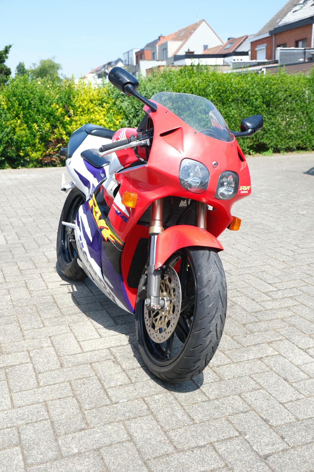 Honda RVF400R NC35 – 18,101 km / Mechanically Perfect /Y2000